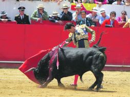 Diego Silveti alternará con Fernando Ochoa y Alejandro Talavante el próximo martes en Autlán de la Grana. EFE  /