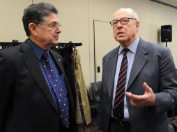Hans Blix (d) director de la ONU y Robert Kelly (izq) jefe inspector de la AIEA en Irán. AFP  /