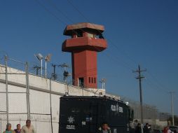 Tras motines en penales de Nuevo León, la seguridad en instalaciones similares del país se ha reforzado. ARCHIVO  /