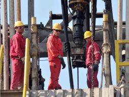 El ministro de petroléo y minería dijo que una agresión contra irán subirá el precio del crudo. ARCHIVO  /