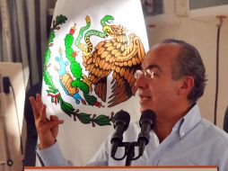 Calderón llamó a los michoacanos a no permitir que esta región quede ''oprimida, atrasada y esclavizada'' por los criminales. ARCHIVO  /