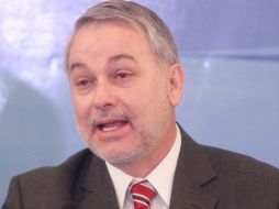 El gobernador llamó a la ciudadanía a no automedicarse y dijo se realiza una campaña de vacunación intensiva. ARCHIVO  /