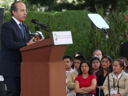 El Presidente Felipe Calderón dijo que por respeto a la “veda electoral”, no va a inaugurar, un tramo carretero. ARCHIVO  /