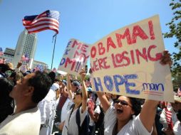 Miles de personas han protestado para que se respeten sus derechos en Estados Unidos. AFP  /