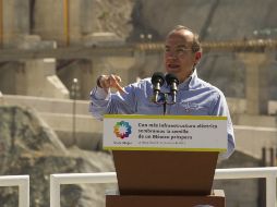 Calderón Hinojosa realizó esta mañana un recorrido de revisión de la obra de la planta hidroeléctrica La Yesca.  /