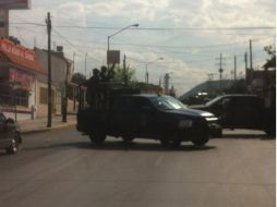 Barricada en la colonia Chamizal, de Saltillo. TWITTER @miltonandree  /