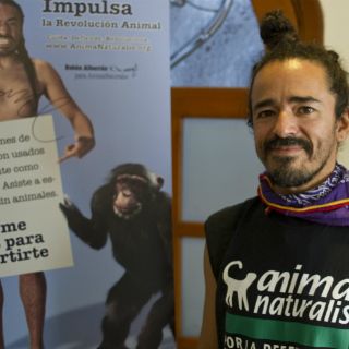 Rubén Albarrán lanza la campaña ''Revolución animal''