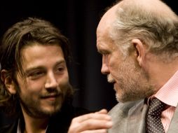 El actor estadounidense y Luna trabajaron en 2008 en la puesta en escena ''El Buen Canario''. AP  /