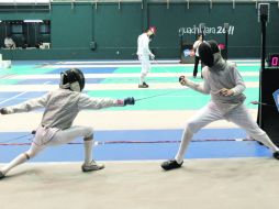 El equipo jalisciense de esgrima para la Olimpiada Nacional está compuesto por 54 deportistas menores de 15 años.  /
