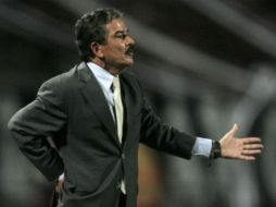 'México tiene buena dinámica, accionar rápido, tácticamente tiene cosas, pero no como otros equipos', dice Pinto. EFE  /