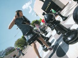 Los 26 kilómetros de la Vía RecreActiva en Guadalajara albergan a los tapatíos que permanecieron en la ciudad durante el puente.  /