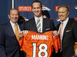 El mariscal de campo firmó un contrato por cinco años y 96 millones de dólares. REUTERS  /