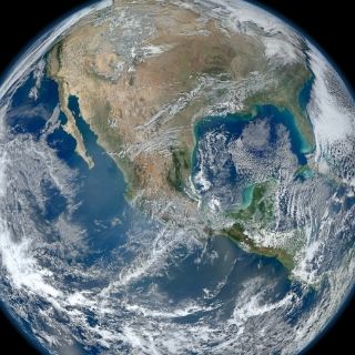 La Tierra se formó por choque de varios tipos de meteoritos