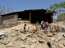 Habitantes de Guerrero sufrieron en derrumbe de escuelas y viviendas. ARCHIVO  /