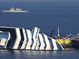 Seis compañías han presentado proyectos para la retirada del crucero de las costas toscanas. AP  /