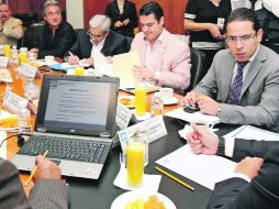 Sesión del Consejo de Administración del SIAPA, integrado por alcaldes metropolitanos y funcionarios estatales y federales.  /