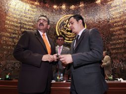 Roberto Marrufo (izq) señaló que en el Congreso se sigue además un programa de austeridad. ARCHIVO  /