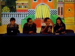 Nicolás Pradilla, Ernesto Ramírez, Fernando Palomar y Gabriela Castañeda en una presentación poco convencional.  /