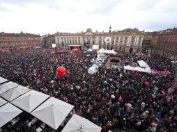 La plaza fue evacuada al finalizar un mitin del candidato izquierdista a la Presidencia, Jean-Luc Melenchon. REUTERS  /