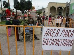 Para brindar comodidad y seguridad se destinará un espacio especial para personas con discapacidad.  /