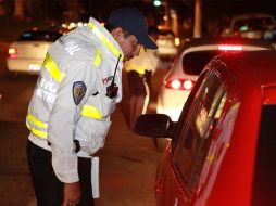 Los conductores que son soprendidos con un alto grado en alcohol ingerido son llevados al ''torito''. ARCHIVO  /