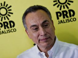 Fernando Garza escuchó las peticiones y propuestas de mejoras de los locatarios . ARCHIVO  /