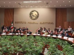 El IFE aún no anuncia quién será el moderador de los debates. ARCHIVO  /