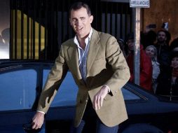 El príncipe Felipe, heredero de la Corona española, declaró a los medios que su padre se encuentra muy bien. EFE  /