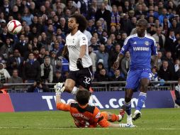 Acción del partido entre el Chelsea y el Tottenham jugado en Londres. EFE  /