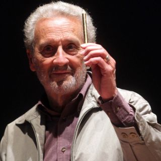 Vicente Rojo recibe lápiz de oro en el ITESO