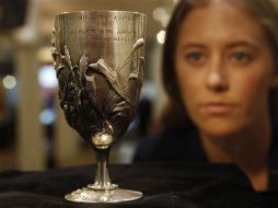 La copa, de 15 centímetros de alto, fue la única que ganó un atleta griego en Atenas 1896. REUTERS  /