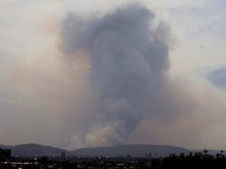 Autoridades recomiendan disminuir el uso del automóvil y no realizar ejercicio al aire libre en zonas cercanas a la contingencia.  /