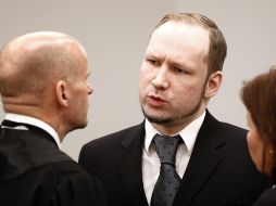 El ultraderechista Anders Behring Breivik cerró hoy su declaración en el juicio en Oslo. AP  /