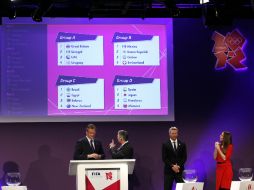 En el sorteo realizado hoy en Wembley, México quedó en el grupo B junto a Corea del Sur, Gabón y Suiza. AP  /