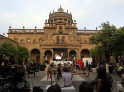 En el Hospicio Cabañas se realizó la presentación de la revista Auge de México.  /