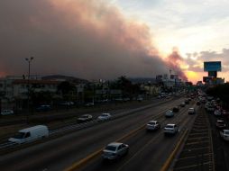 El incendio lleva cuatro días y desde diversos puntos de la ZMG ha podido ser observado.  /