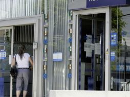 Un hombre retiró 30 mil pesos y al salir del banco fue interceptado por dos sujetos. ARCHIVO  /