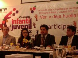 Durante la rueda del prensa donde se dieron a conocer los detalles del ejercicio democrático en el que participarán lo menores de edad.  /