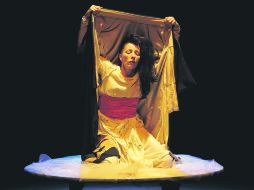 'Apuntes de viaje' está constituida de tres momentos:''Estación de las cicatrices'', ''Exorcizar el mal'' y ''El retorno''.  /