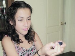 La vida le ha enseñado a ser autosuficiente. Desde hace tres años Marleth se inyecta sola su insulina. EL UNIVERSAL  /
