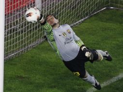 El arquero se mostró feliz porque jugará la final de la Copa del Rey, y añadió que de ganarla, se la dedicaría a Guardiola. REUTERS  /