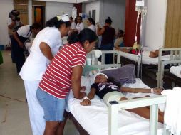 Niños y maestros de la escuela ''Juan R. Escudero'' intoxicados por alimentos contaminados. EL UNIVERSAL  /