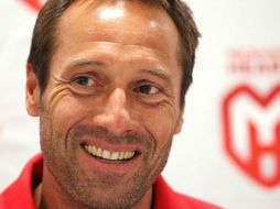 John van´t Schip también dijo en entrevista para un medio australiano que se siente 'muy honrado' de dirigir al Guadalajara. ESPECIAL  /