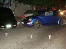 La víctima fue acribillada dentro de su automóvil. ESPECIAL  /