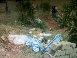 Terreno baldío en donde fue localizado el hombre semidesnudo.  /