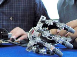 Una mano mecánica es parte de los proyectos a desarrollar. ARCHIVO  /