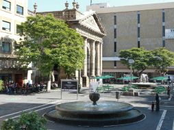 Movimiento Regeneración Nacional instalará otra pantalla en Plaza Universidad. ARCHIVO  /