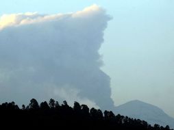El volcán Popocatépetl registró esta mañana exhalaciones acompañadas de vapor de agua y gas. NOTIMEX  /