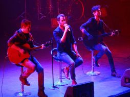 Reik deleitó a su público con 'Creo en ti', 'Inolvidable', 'Peligro' y 'Tu mirada'. NOTIMEX  /