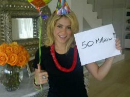 La cantante celebró la cifra de seguidores. IMAGEN TOMADA DE TWITTER @Shakira  /
